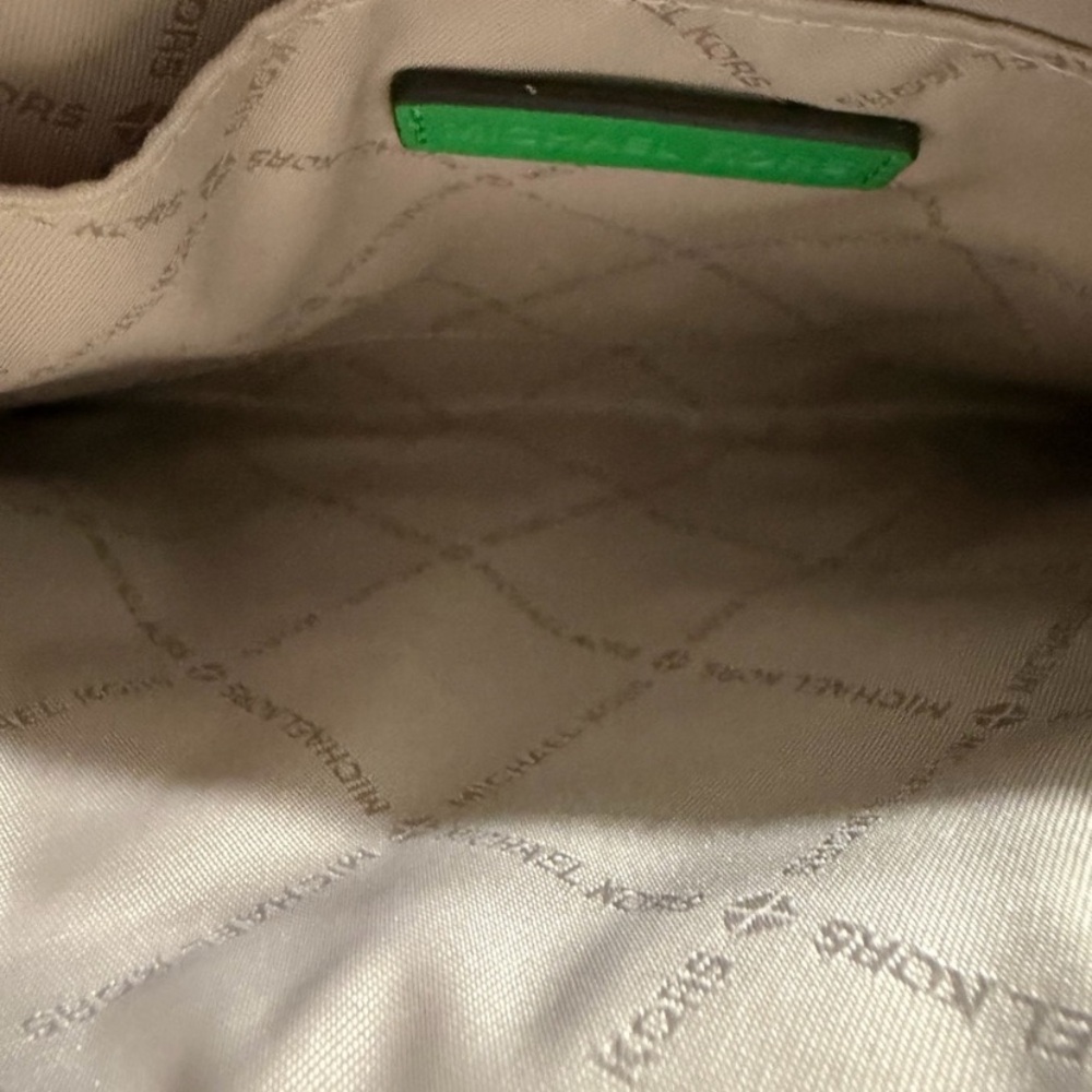 Michael Kors NWOT Embossed XL Wristlet - Picture 6 of 11